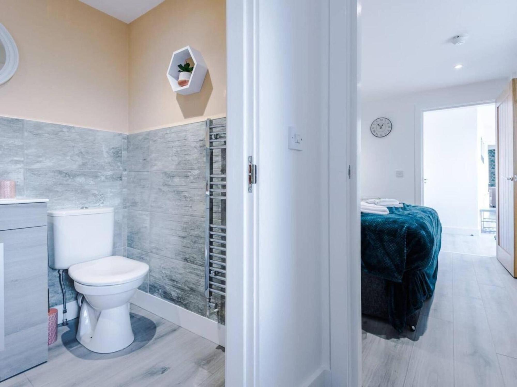The Ecclesian Deluxe Apartments Near Trafford Centre Eccles Train Station Manchester Dış mekan fotoğraf